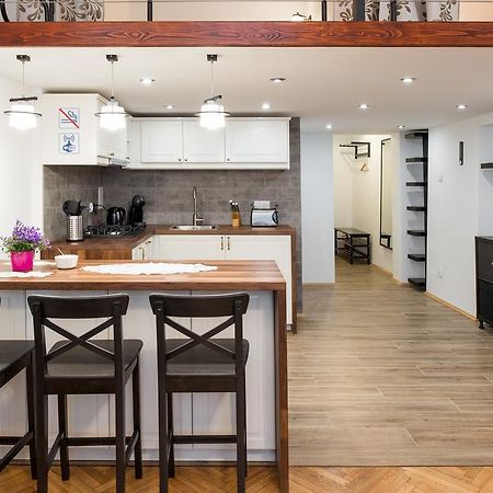Apartment Wanda Краків Екстер'єр фото