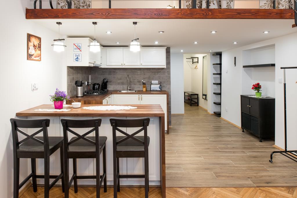 Apartment Wanda Краків Екстер'єр фото